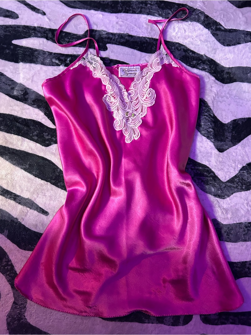 Vtg Pink lingerie slip w slit lace rose